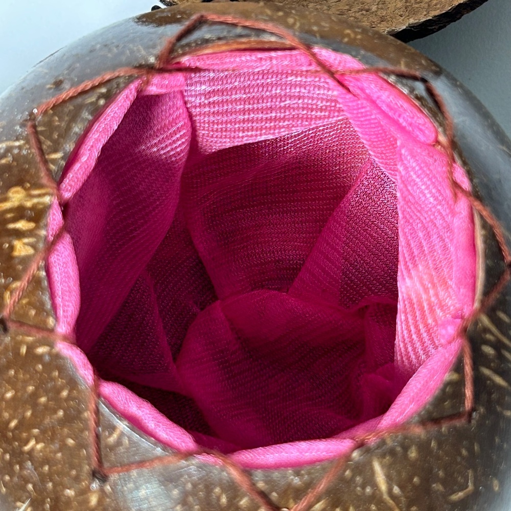 Vintage Coconut Shell Purse Hawaii Kitschy Anthropomorphic Face (13E) - Picture 7 of 8